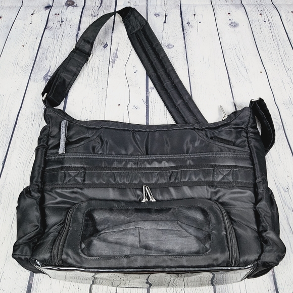 LUG | Hula Hoop Carry-All messenger style stroller diaper bag - Picture 2 of 12